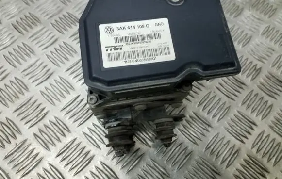 Volkswagen PASSAT B7 ABS control unit/module 3AA614109G