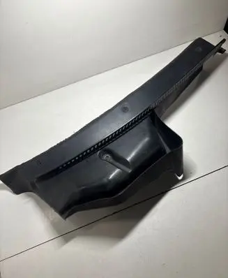 Audi A4 S4 B5 8D Wiper trim 8D1819404A