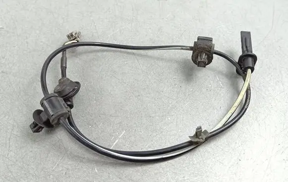 Subaru Outback (BT) ABS brake wheel speed sensor 27540AN03A 081911280538