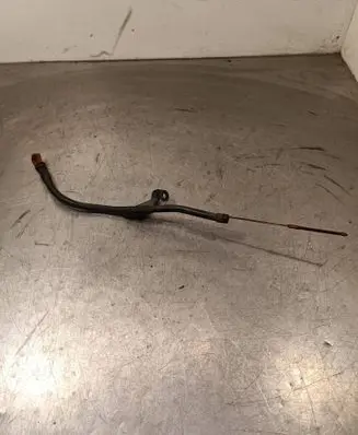 Peugeot 3008 I Oil level dip stick 