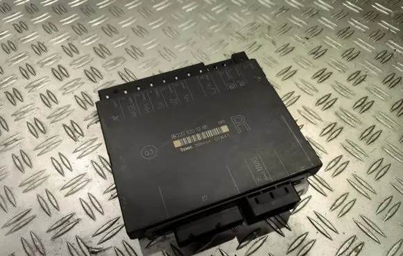 Mercedes-Benz S W220 Seat control module 2208201285 7654A4