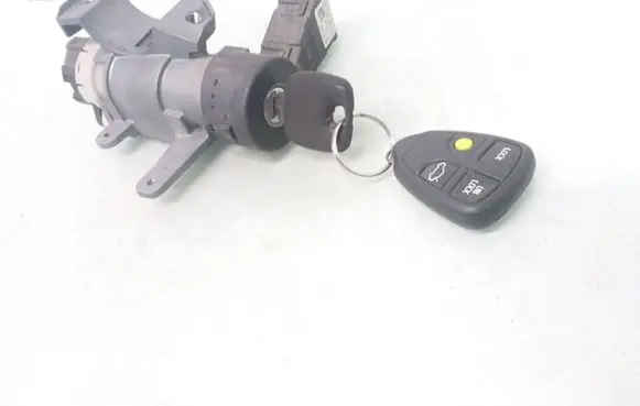 Volvo XC70 Ignition lock 8626324 8673073 8645228
