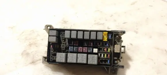 KIA Sorento Fuse module 911603E050