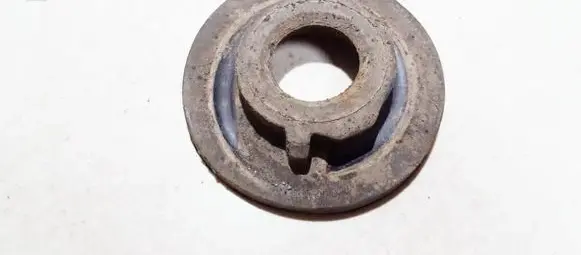 Skoda Octavia Mk2 (1Z) Front coil spring rubber mount 1k0512297d