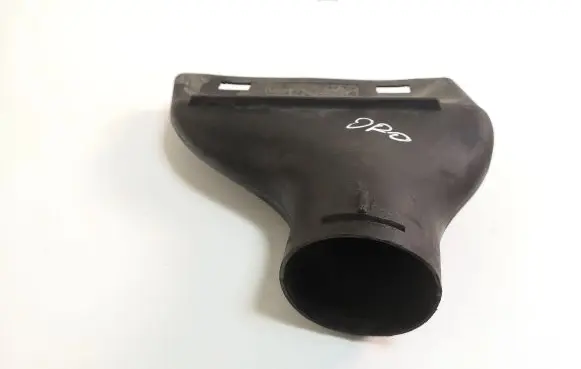 Mercedes-Benz B W245 Air intake hose/pipe A6400900682