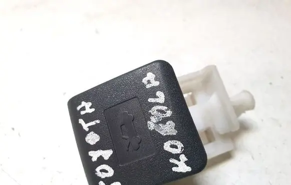 Toyota Corolla E120 E130 Engine bonnet (hood) release handle 5363105020