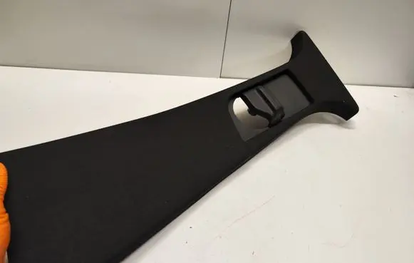Mercedes-Benz GLC X253 C253 (B) pillar trim (top) A2536901325