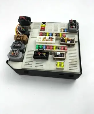 Renault Megane III Fuse module 284B61871R