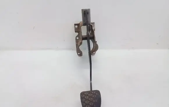 Volkswagen Crafter Brake pedal