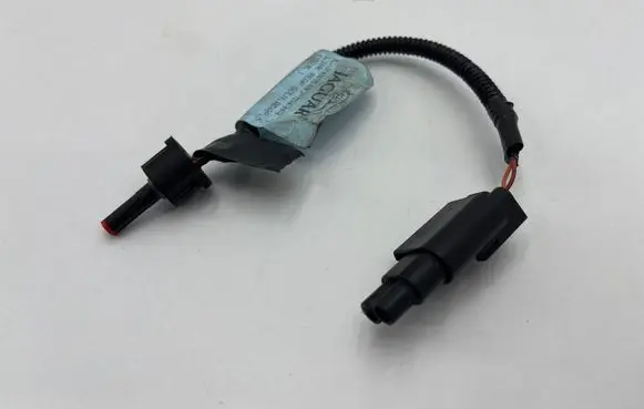 Jaguar XK8 - XKR Rear shock absorber actuator solenoid LJG3075AA 55J2XJ003