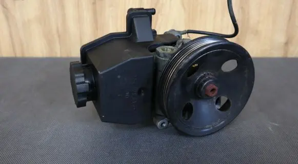 Mercedes-Benz SLK R170 Power steering pump 0034664601 A0034664601