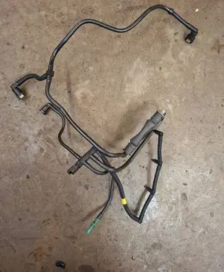 Peugeot 5008 Fuel injector supply line/pipe 