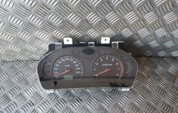 Mitsubishi Space Wagon Speedometer (instrument cluster) MR489727 178520