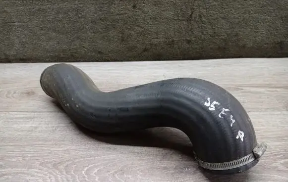 Volvo S60 Intercooler hose/pipe