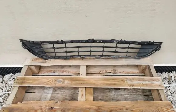 Mercedes-Benz EQC Front bumper lower grill A2938850601