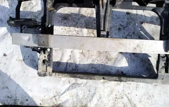 Audi A3 S3 8L Radiator support slam panel 8l0805594