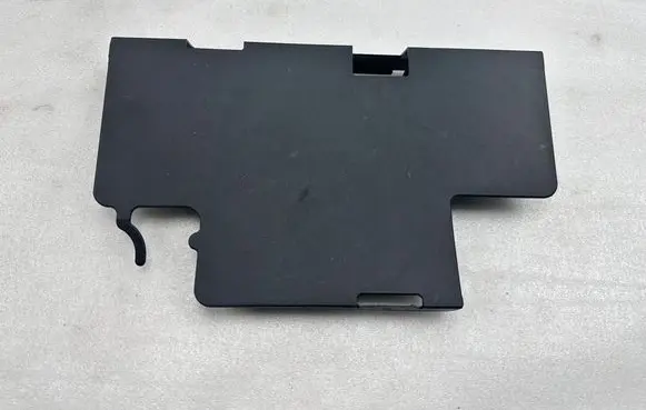 Audi A8 S8 D4 4H Battery box tray cover/lid 8K0915429
