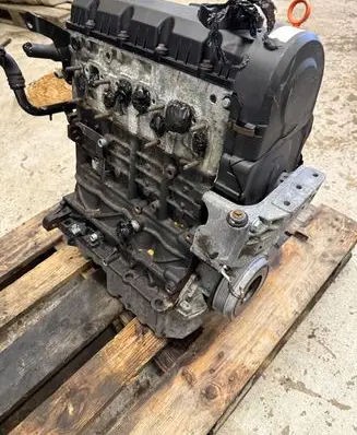 Volkswagen Transporter - Caravelle T5 Engine AXB