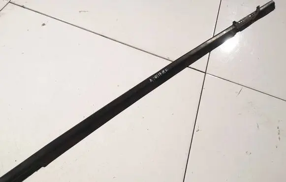 Peugeot 807 Front door glass trim molding 