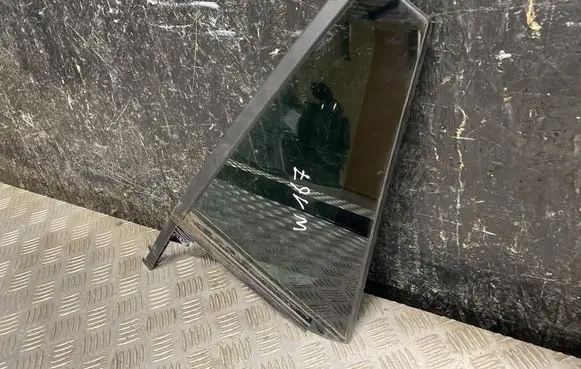 Skoda Kamiq Rear door window/glass frame 658845213