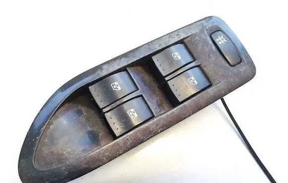 Renault Laguna II Electric window control switch 26515