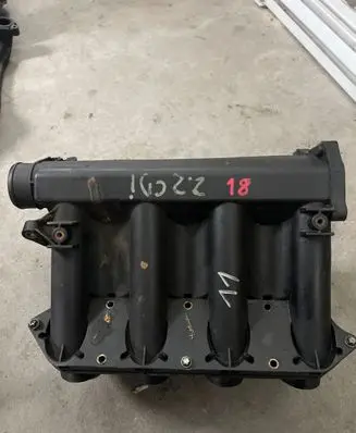 Mercedes-Benz Vito Viano W639 Intake manifold 611090
