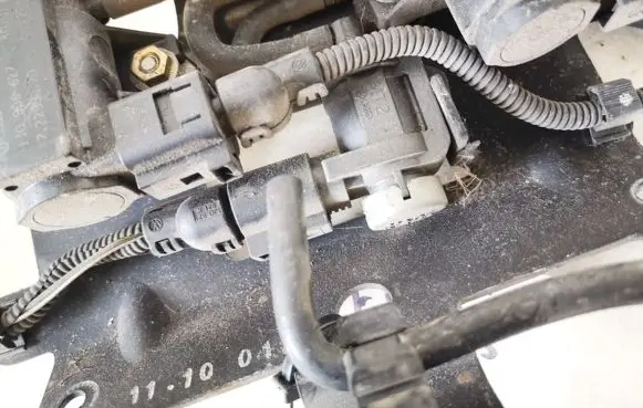Ford Galaxy Turbo solenoid valve 1j0906283