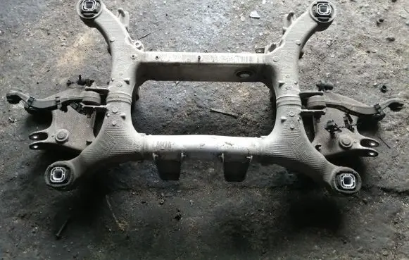 BMW 7 F01 F02 F03 F04 Rear subframe 6775884 6784349 6784350