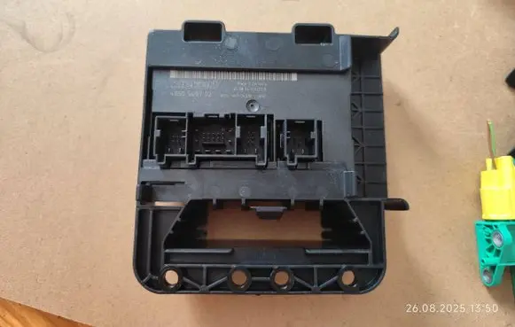 Volkswagen Golf V Comfort/convenience module 4050549702 1K1907348A