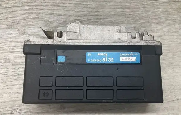 Mercedes-Benz E W124 ABS control unit/module 0265101020