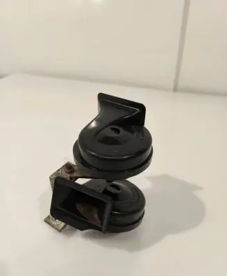 Audi A8 S8 D2 4D Horn signal 4D0951185 0092018