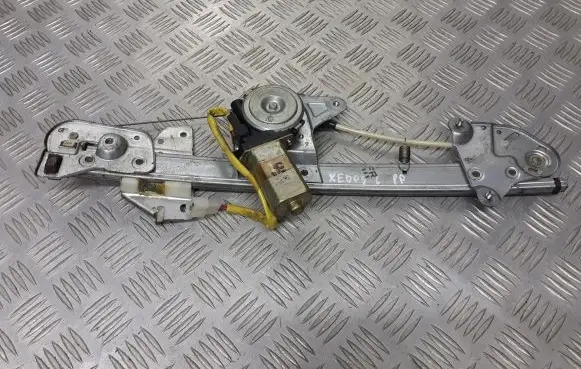 Mazda Xedos 6 Front door window regulator with motor