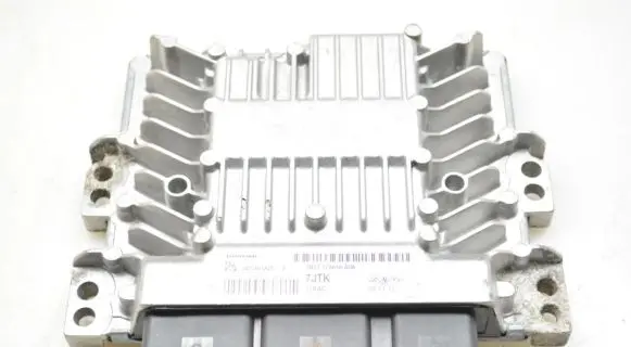 Ford Focus C-MAX Engine control unit/module 7M5112A650AUK