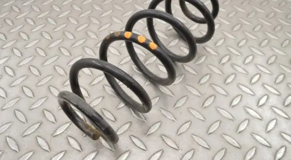 Audi TT TTS RS Mk3 8S Rear coil spring