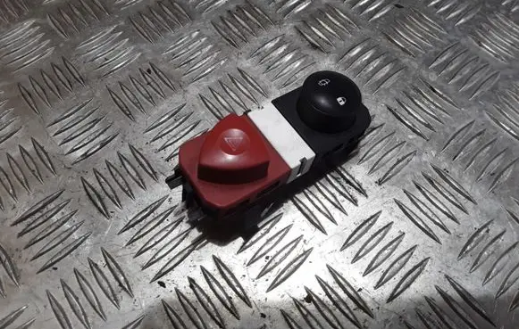 Renault Scenic II - Grand scenic II Hazard light switch 8200407415 88040009 8200407416