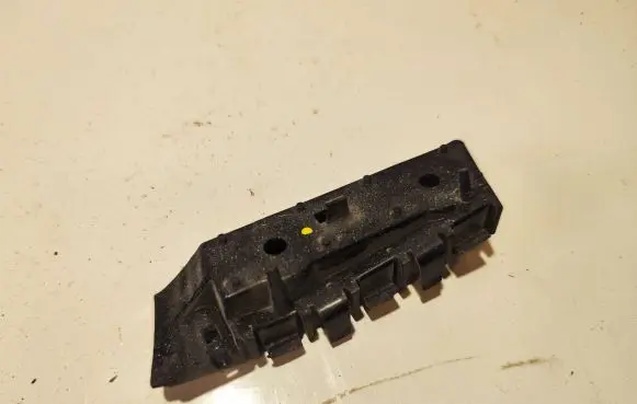 Ford Mustang VI Front bumper mounting bracket FR3B17D958AD