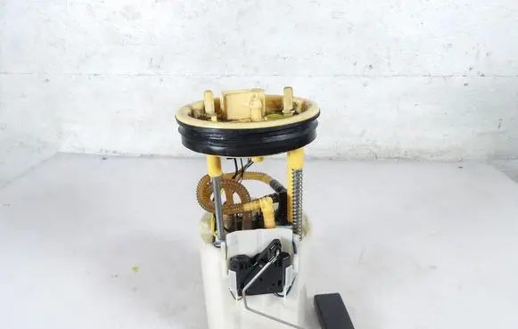 Skoda Fabia Mk3 (NJ) In-tank fuel pump 6C0919050B