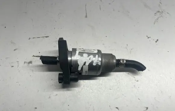 BMW X5 F15 Webasto auxiliary heater fuel pump 9289013