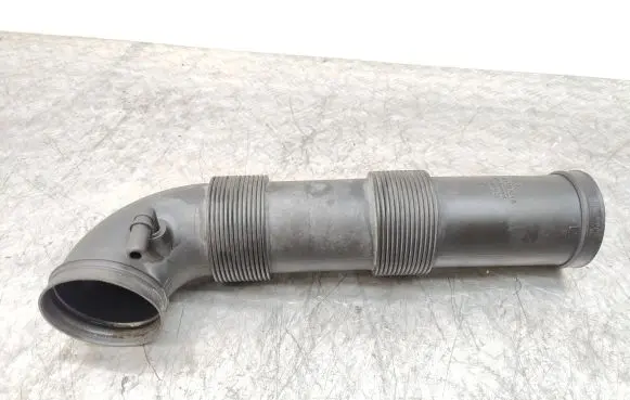 Porsche Cayenne (9PA) Air intake hose/pipe 7L5128684A