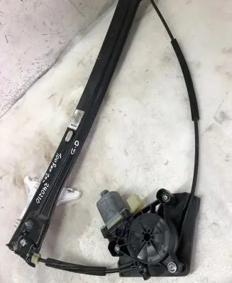 Volkswagen Touran III Rear door window regulator with motor 5ta839462b