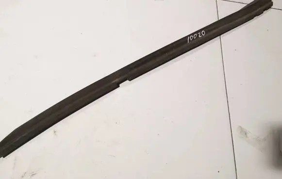 Peugeot 607 Rubber seal front coupe door 