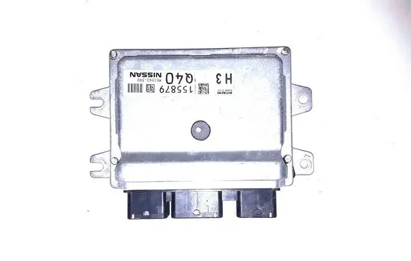 Nissan Juke I F15 Engine control unit/module 155879Q40
