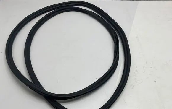 Audi Q3 F3 Trunk rubber seal (body) 83A827705