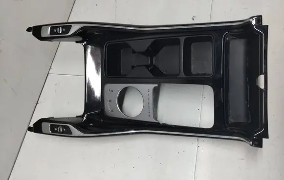 KIA Sorento IV Center console 84605P4220D 175724 202104716