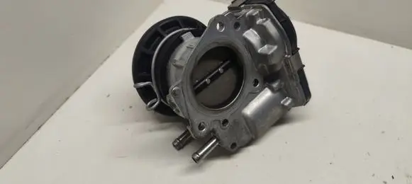 Toyota Yaris Throttle valve 220300Q040