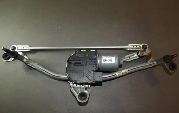 Volkswagen PASSAT B8 Front wiper linkage and motor 3G1955023C