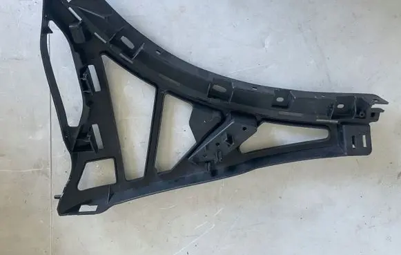 Porsche Cayenne (92A) Front bumper mounting bracket 7P5807178B