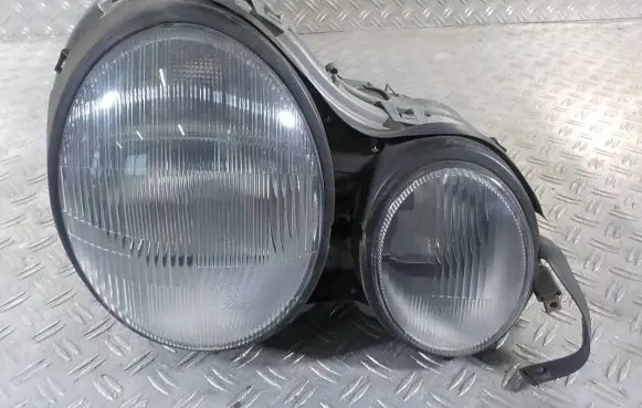 Mercedes-Benz E W210 Headlight/headlamp