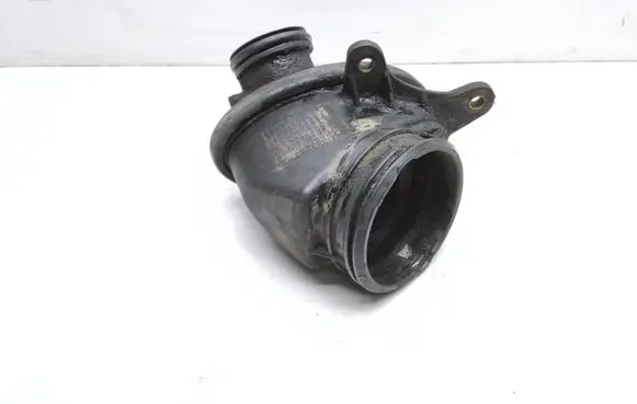 Mercedes-Benz E W211 Intake resonator A6110981607