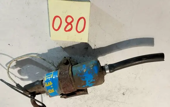 Renault Thalia I Mechanical fuel pump 7700813358